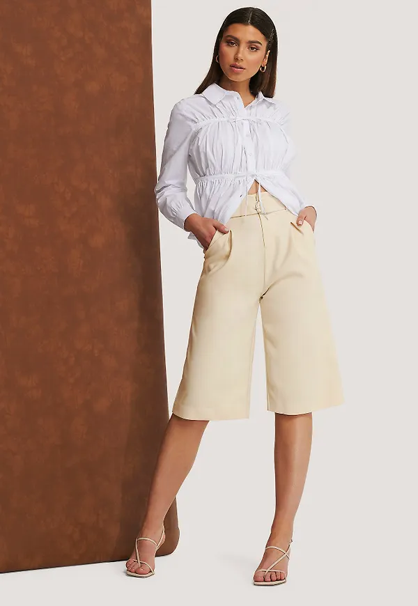 Josefin Ekström for NA-KD Långa Shorts - Beige