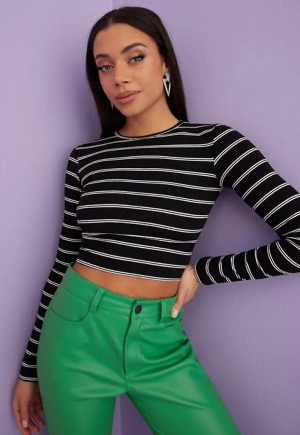 NLY Trend Perfect Stripe LS Top Crop tops Svart/Vit