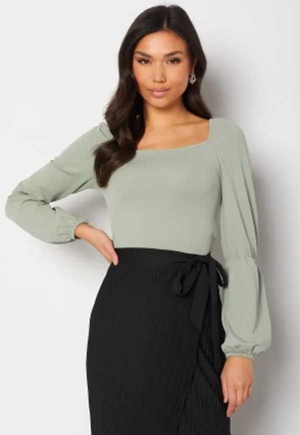 BUBBLEROOM Liva square neck top  Dusty green M