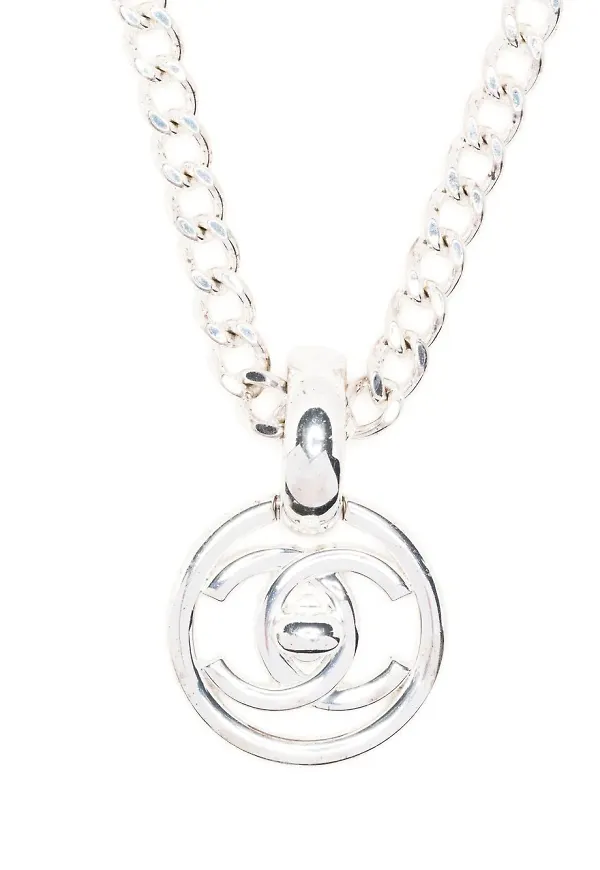 CHANEL Pre-Owned CC halsband med vridlås från 1997 - Silverfärgad