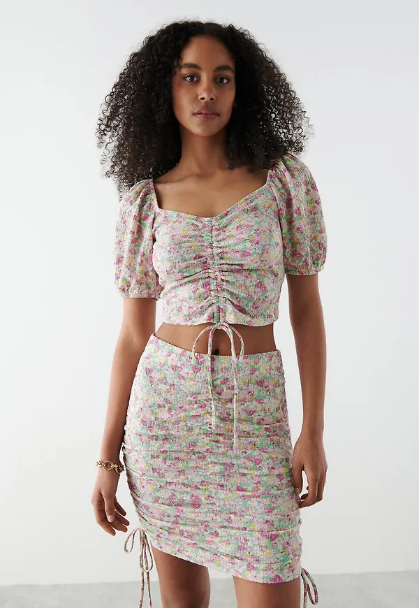 Channa top