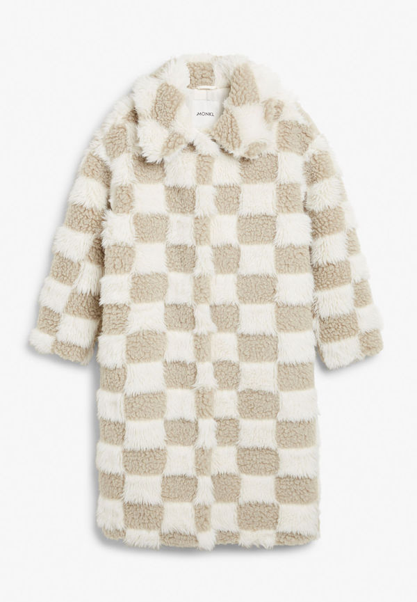 Checkered fluffy oversize coat - Beige