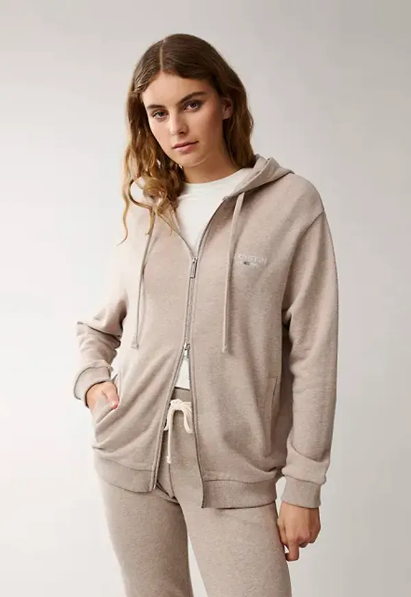 Chloe Zip Hood