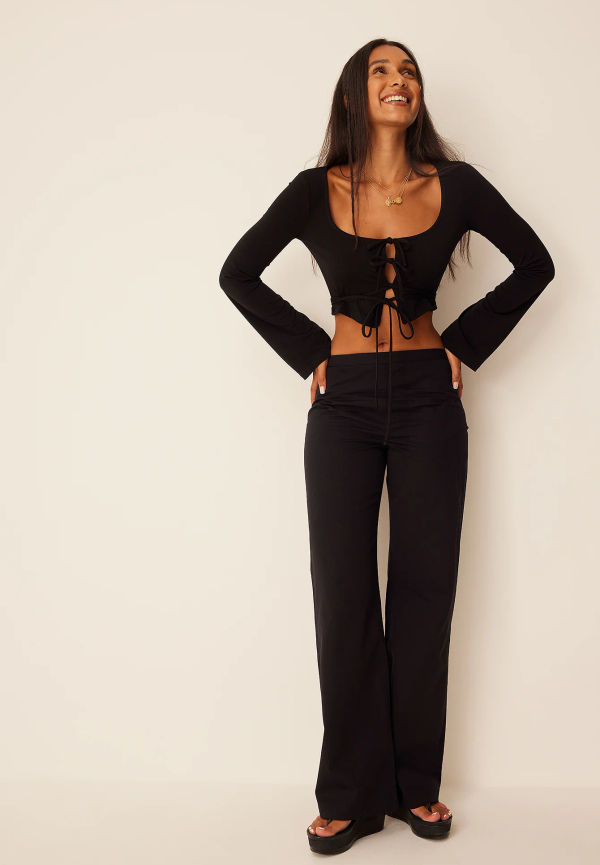 Chloé Monchamp x NA-KD Byxor med rak passform - Black