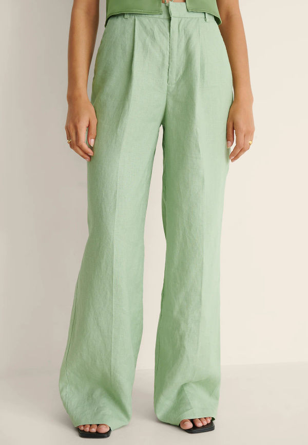 Chloé Monchamp x NA-KD Kostymbyxor I Linne - Green