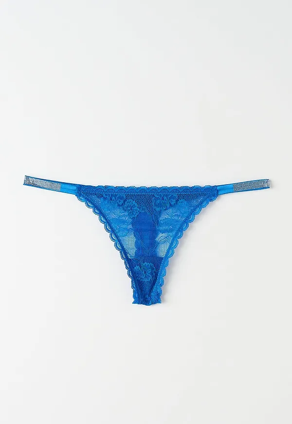 Chrissy lace thong