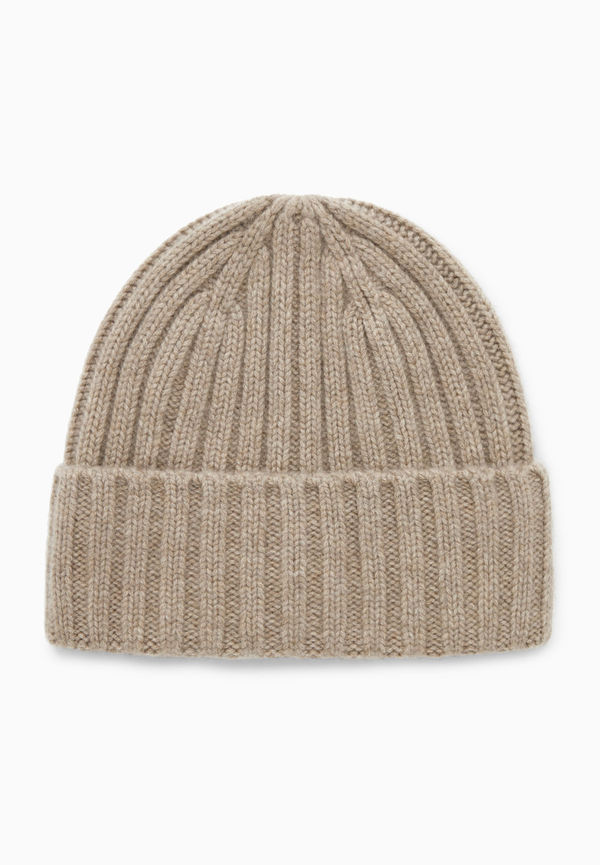 CHUNKY RIBBED-KNIT CASHMERE BEANIE HAT