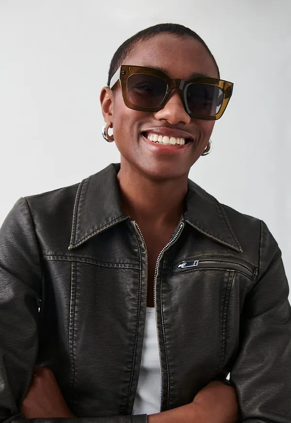 Chunky sunglasses