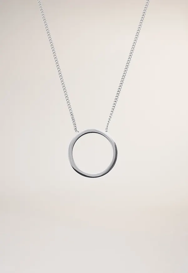 Circle necklace