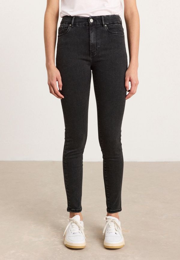 CLARA Curve superstretchiga jeans med hög midja