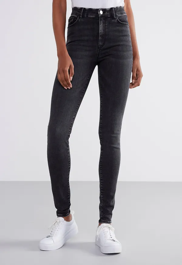 CLARA Curve superstretchiga jeans med hög midja