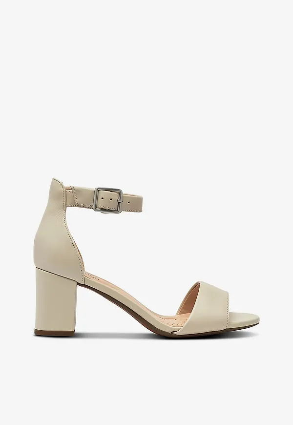 Clarks - Sandaletter Deva Mae D - Vit