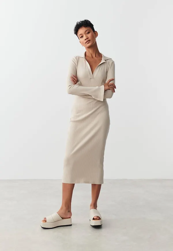 Collar dress