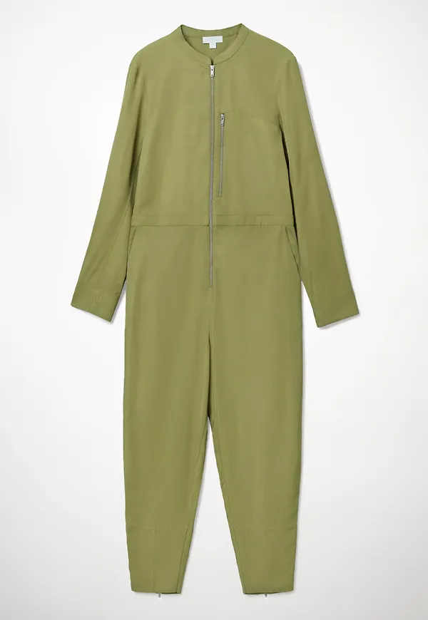 COLLARLESS LONG-SLEEVE JUMPSUIT