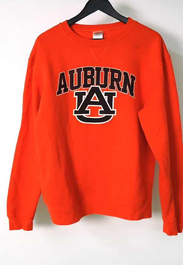 College sweater, size L
