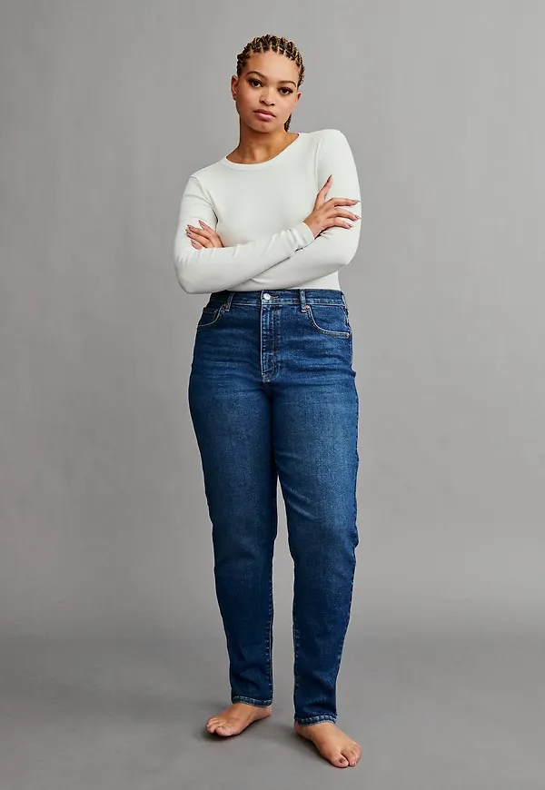 Comfy mom jeans