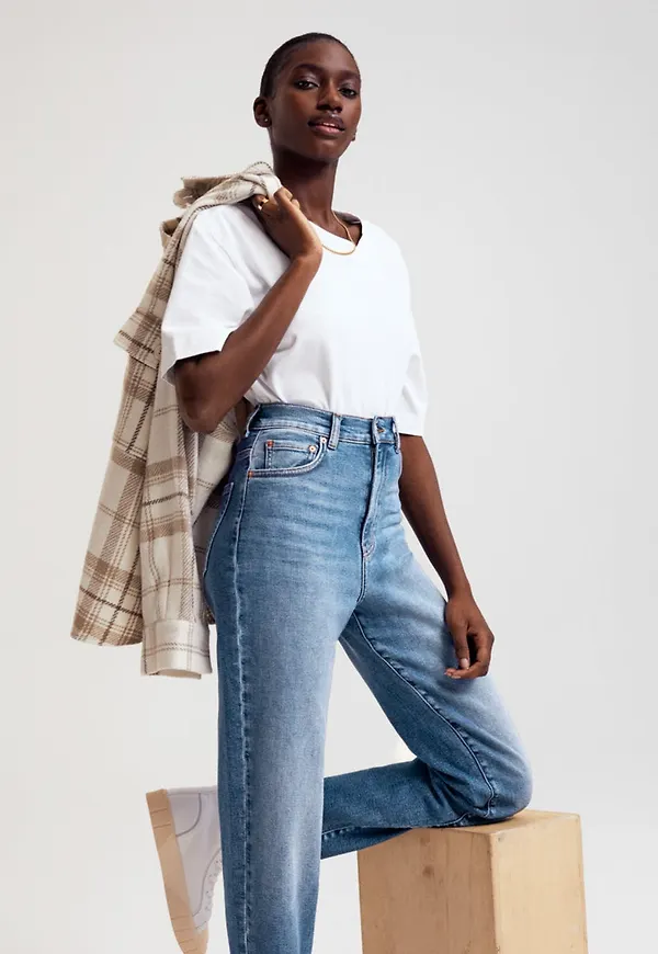 Comfy tall mom jeans