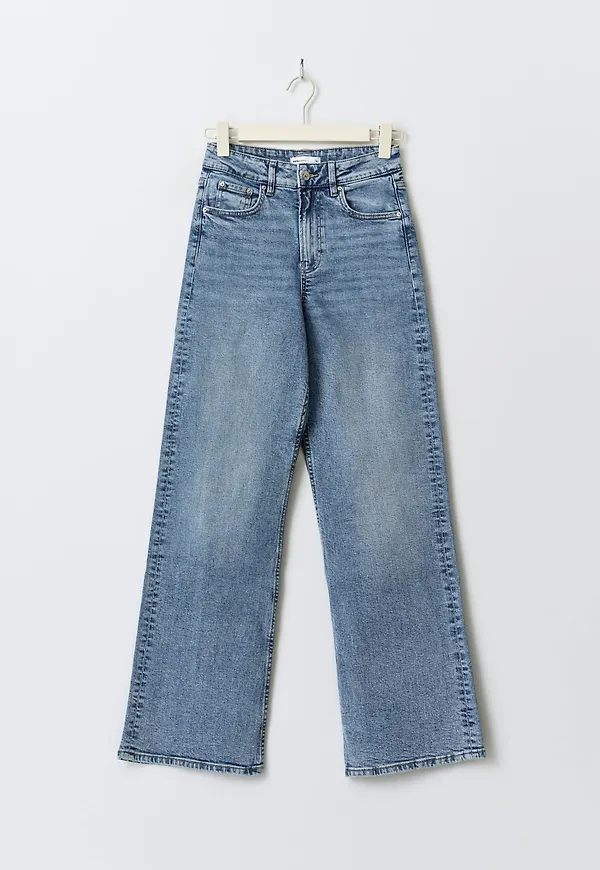 Comfy wide tall jeans