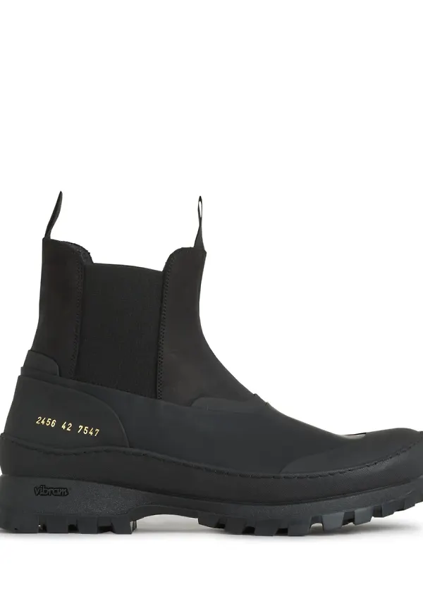 Common Projects ankelboots i läder - Svart