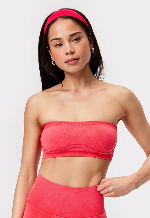 Contouring Seamless Bandeau