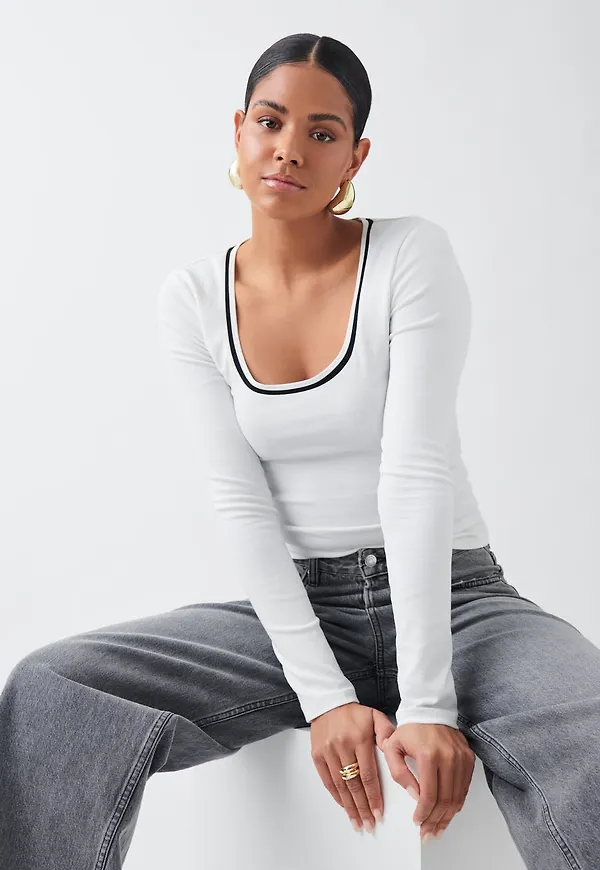 Contrast long sleeve top