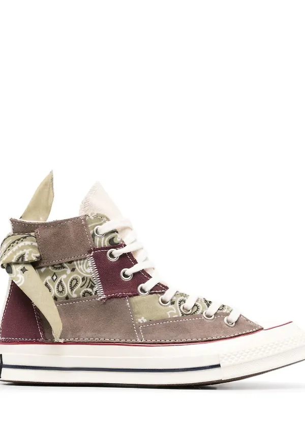 Converse paisleymönstrade sneakers med lappdesign - Lila