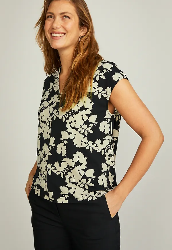 Corinne top