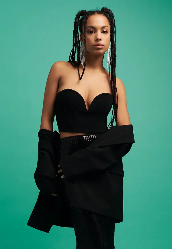 Corset wire top