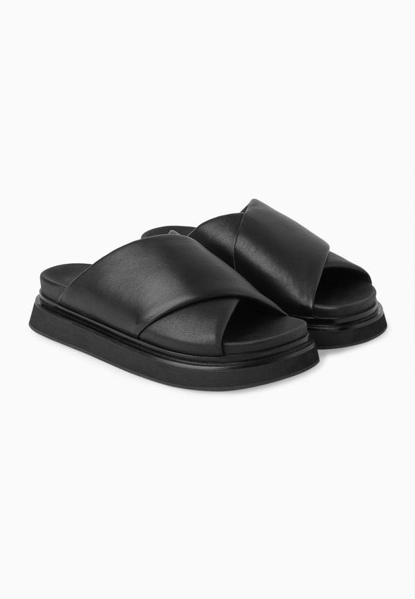 Cos Crossover Strap Platform Sliders Black, Badtofflor i storlek 41 och färg Svart