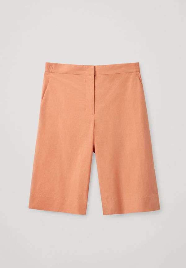 Cos Knee-length Shorts Orange i storlek 38
