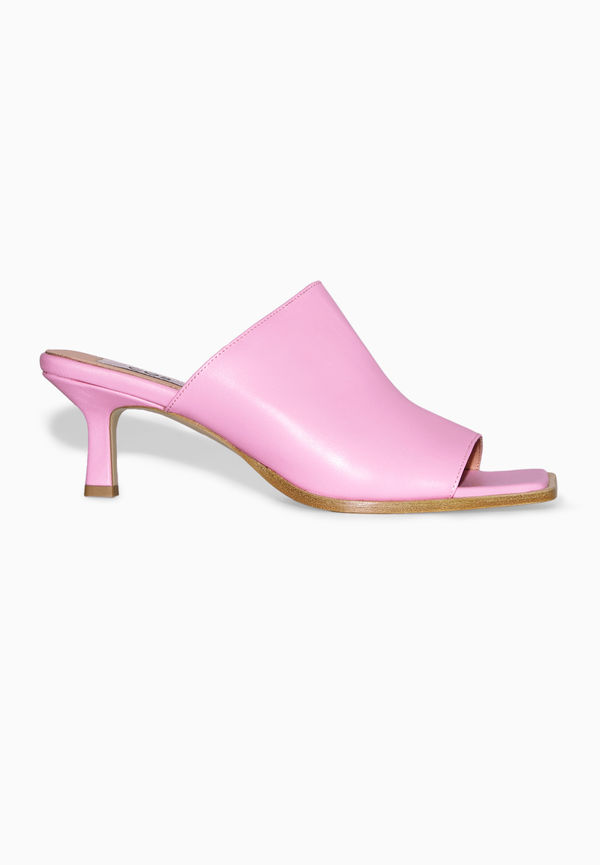 Cos Lädermular Rosa, Badtofflor i storlek 39