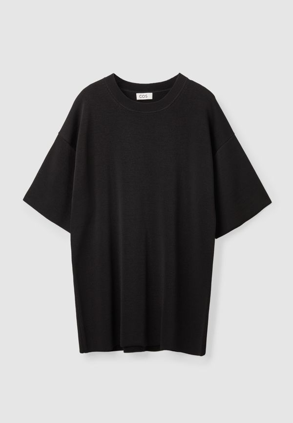 Cos Oversized T-shirt Black, T-shirts i storlek XS och färg Svart