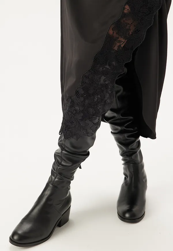 Courtside Overknee Boots