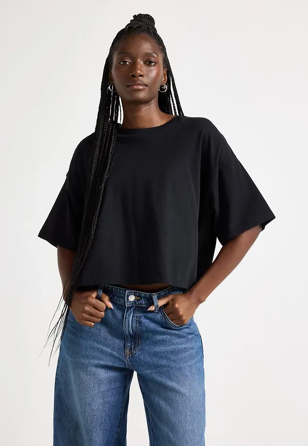 Croppad topp med korta ärmar