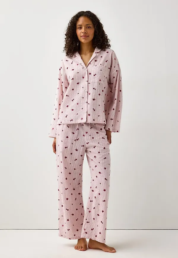 Croppade pyjamasbyxor i bäckebölja