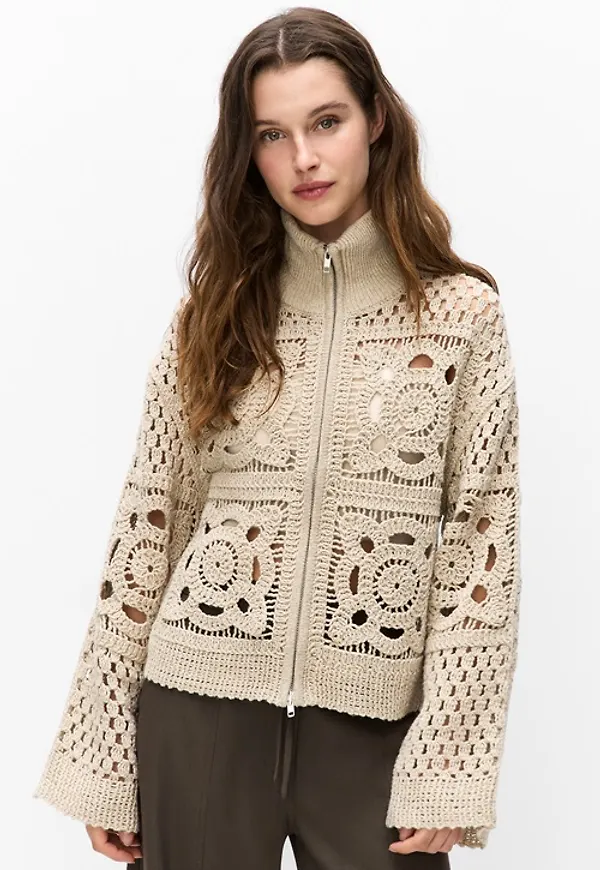 Crosette knit card