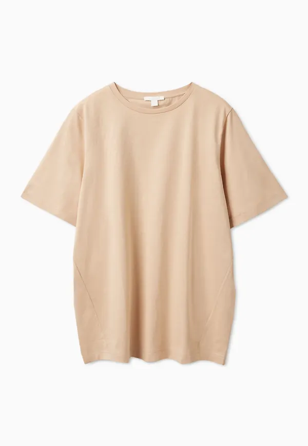 CURVED T-SHIRT