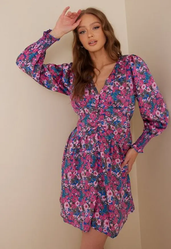 Neo Noir Lecia Fall Flower Dress Långärmade klänningar Pink