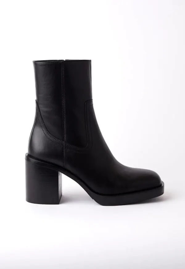 The Milou Black Leather Boot
