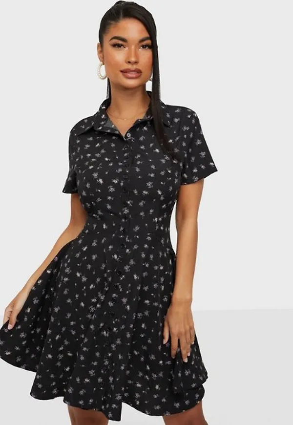Missguided Button Down Skater Dress Klänning