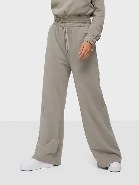 Sixth June Oversized Wide Legs Pants Mjukisbyxor