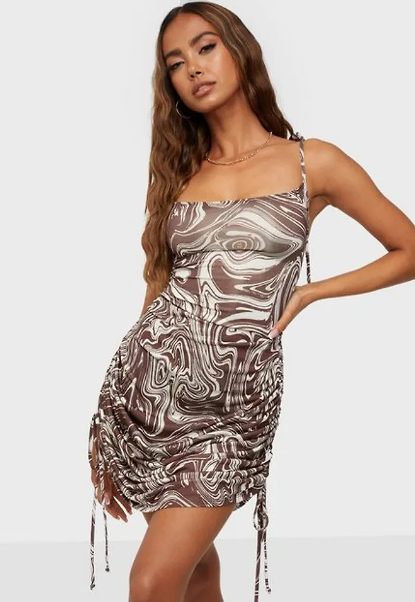 NLY One Drapy Print Dress Fodralklänningar Brun/Mönstrad