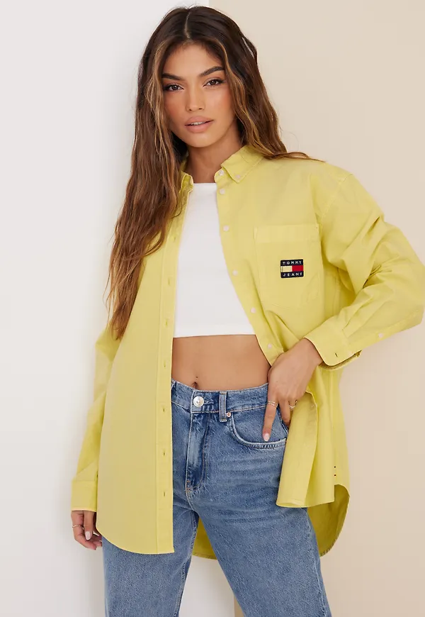 Tommy Jeans - Skjortor - Soleil - Tjw Badge Boyfriend Shirt - Blusar & Skjortor - shirts