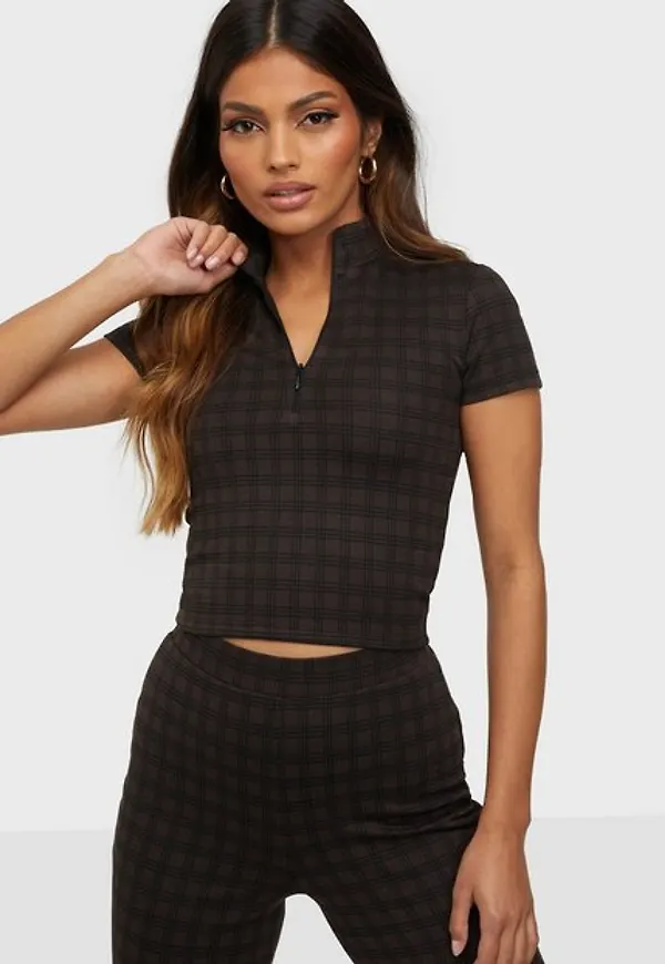 NLY Trend Check Zip Tops Crop tops