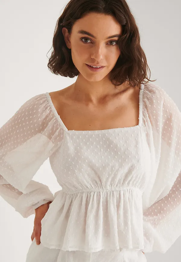 NA-KD Recycled Dobbyblus Med Smock Bak Och Lång Ärm - White