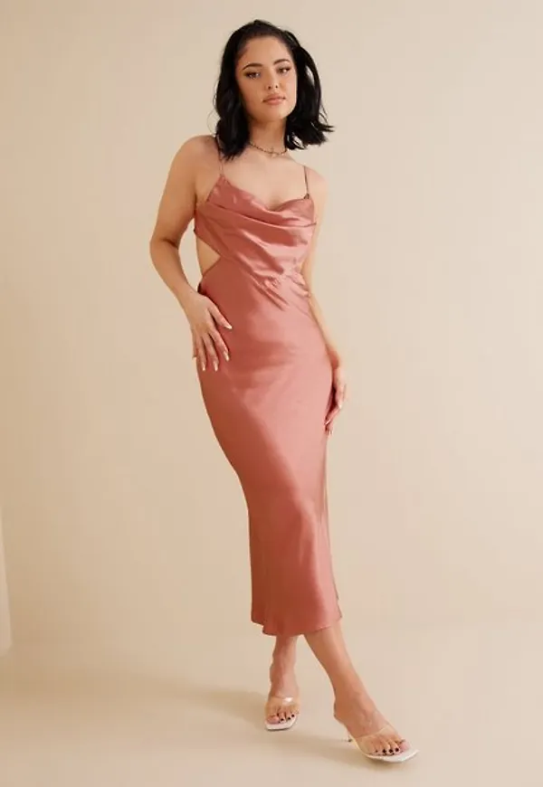 Love Triangle Bow Back Satin Midi Dress Midiklänningar