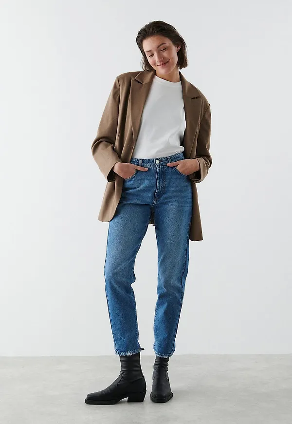 Dagny mom jeans