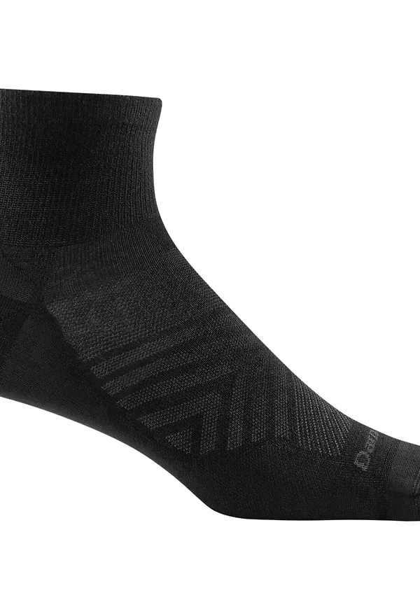 Darn Tough Men's Run Quarter Ultra-Lightweight Running Sock Black