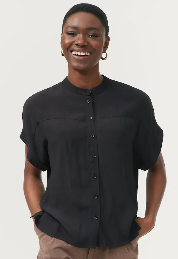 Soaked in Luxury - Skjorta slHelia Shirt SS - Svart