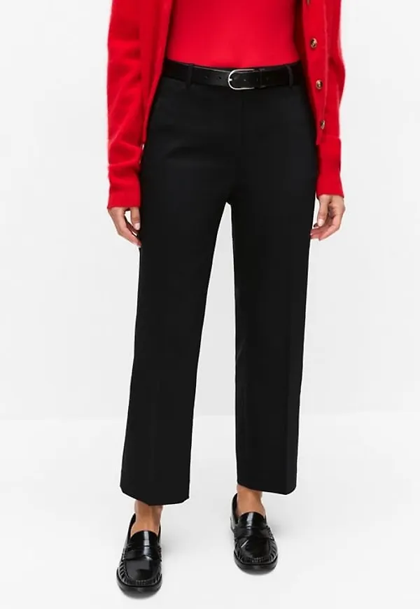 Desi straight cropped trs